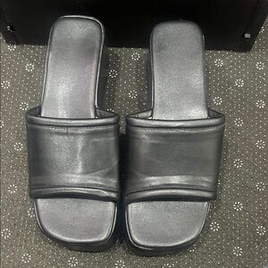 SHEIN Black Platform Slides